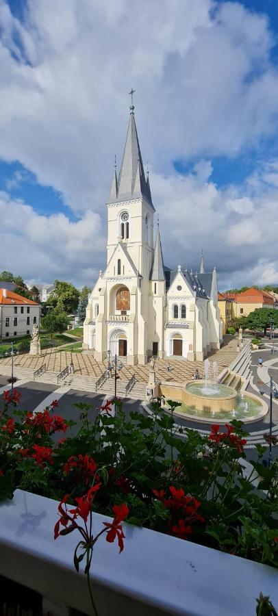 Hotel Kapos Kaposvar Ngoại thất bức ảnh