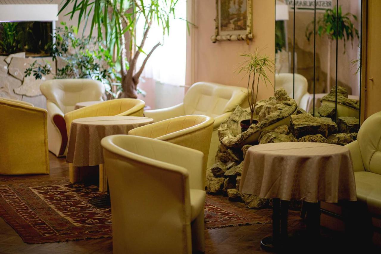 Hotel Kapos Kaposvar Ngoại thất bức ảnh
