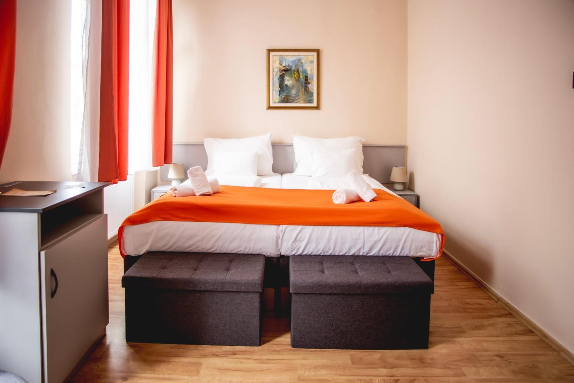 Hotel Kapos Kaposvar Ngoại thất bức ảnh