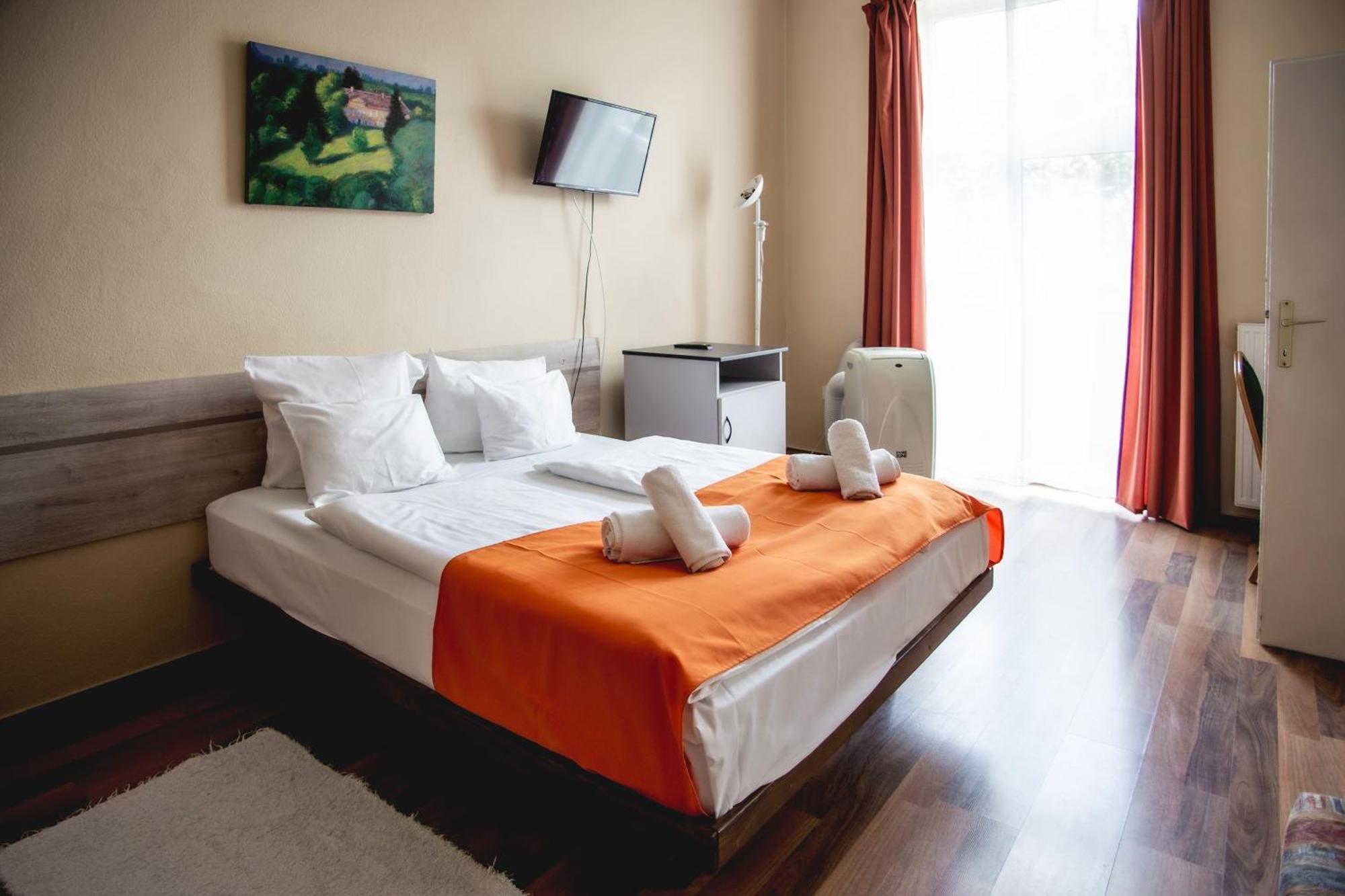 Hotel Kapos Kaposvar Ngoại thất bức ảnh