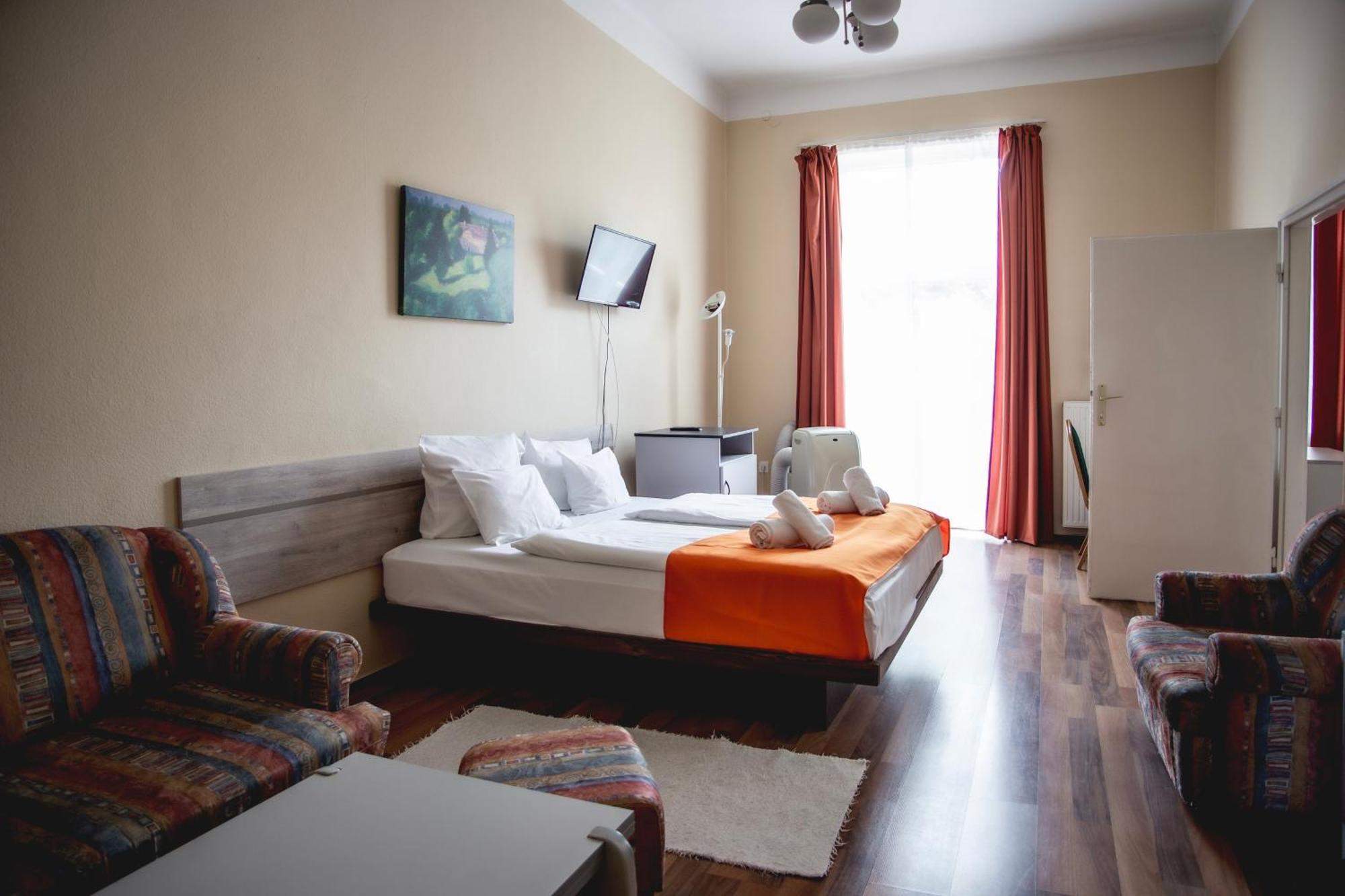 Hotel Kapos Kaposvar Ngoại thất bức ảnh